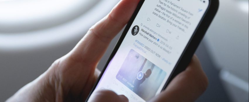 social mediamarten-bjork-FVtG38Cjc_k-unsplash social mediamarten-bjork-FVtG38Cjc_k-unsplash