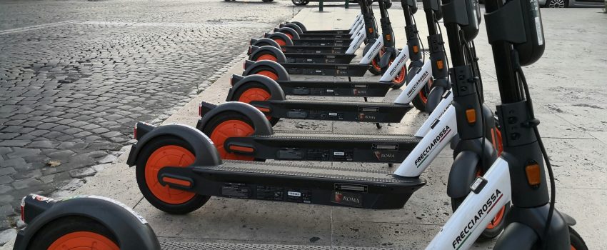 patinete-fabrizio-ortis-EO7LB6DB8LU-unsplash patinete-fabrizio-ortis-EO7LB6DB8LU-unsplash