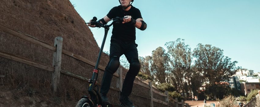 varla-scooter-aUJYaWCuHuU-unsplash